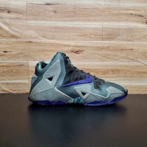 Nike Lebron 11 Terracotta Warrior Gray Shoes Women's Size 8.5